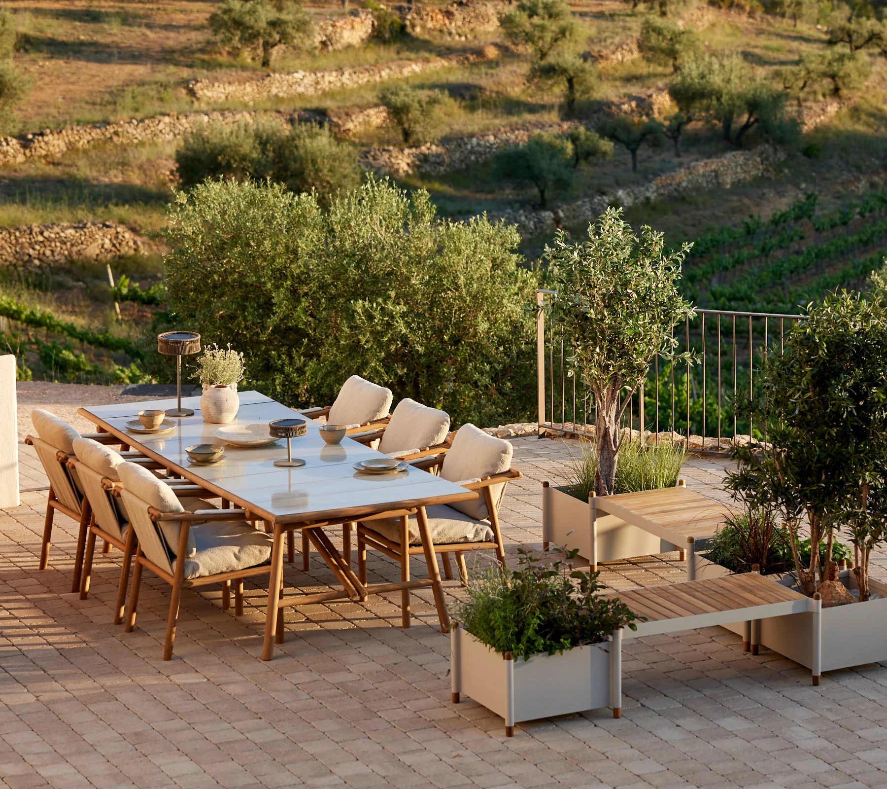 Muebles y decaoración para terraza inspirada en la costa italiana