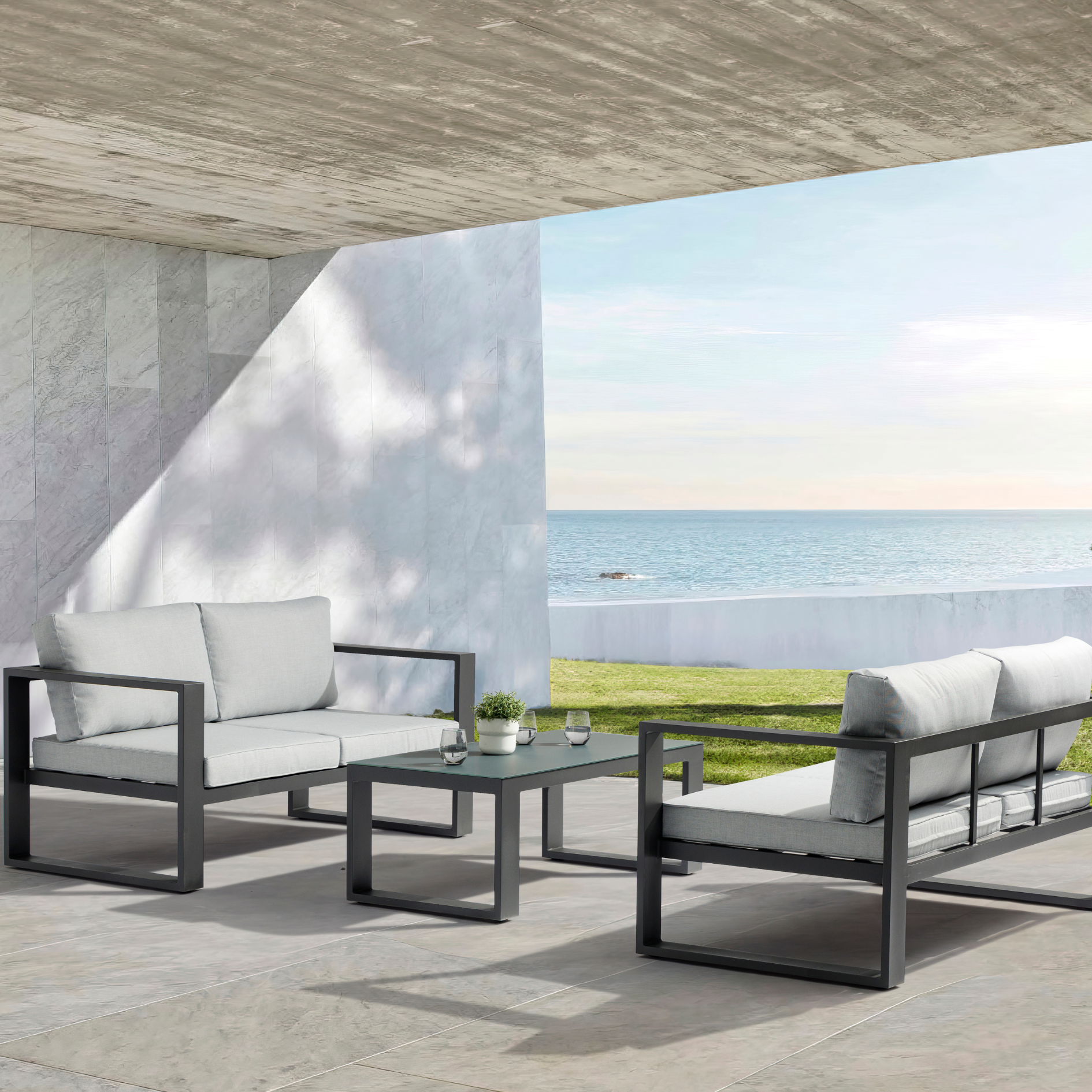 Muebles de exterior para terrazas y jardines en Euskadi
